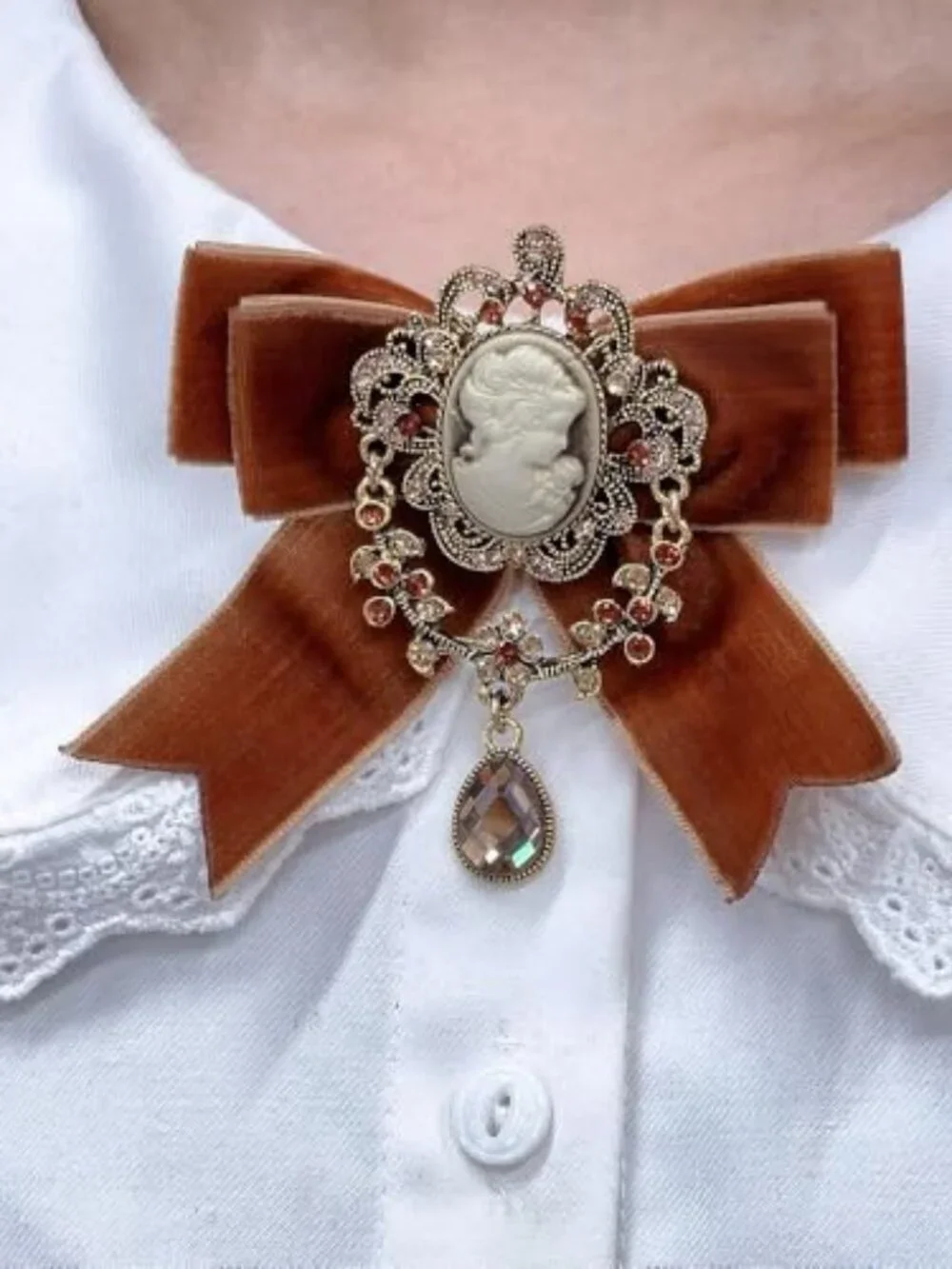 Vintage Teardrop Cameo Ladies‎ Bow Pre-Tied Brooch for Women Elegant Rhinestone